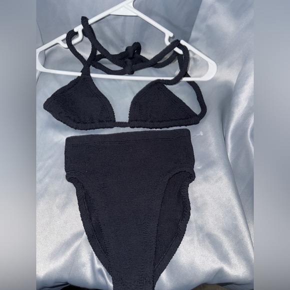 Hunza G Black Textured Bikini Top